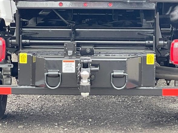 2024 Ford F550 image 8