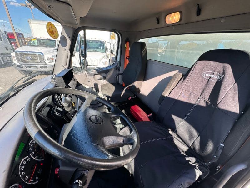 2021 Freightliner Cascadia 125 image 23