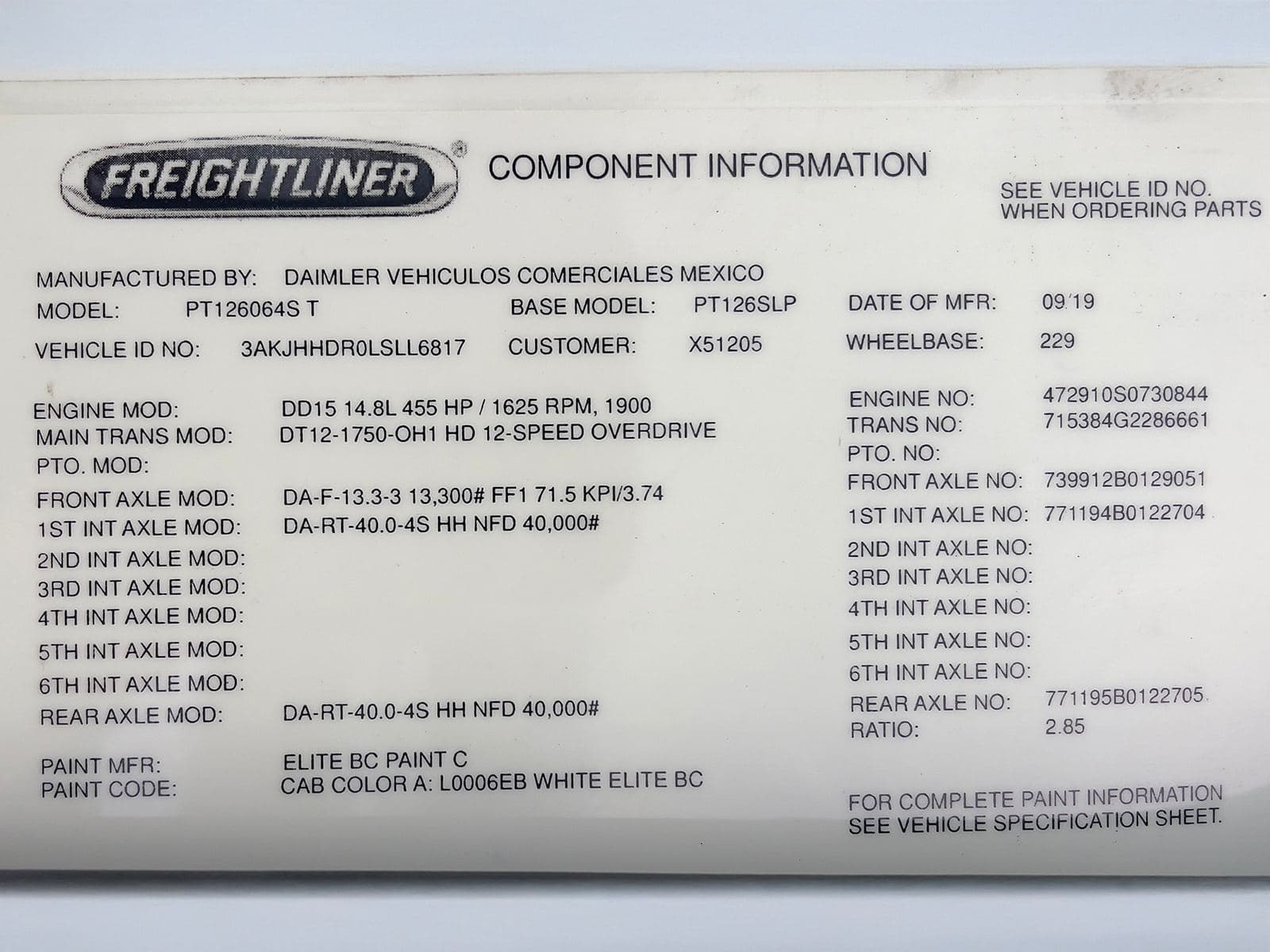2020 Freightliner Cascadia image 23