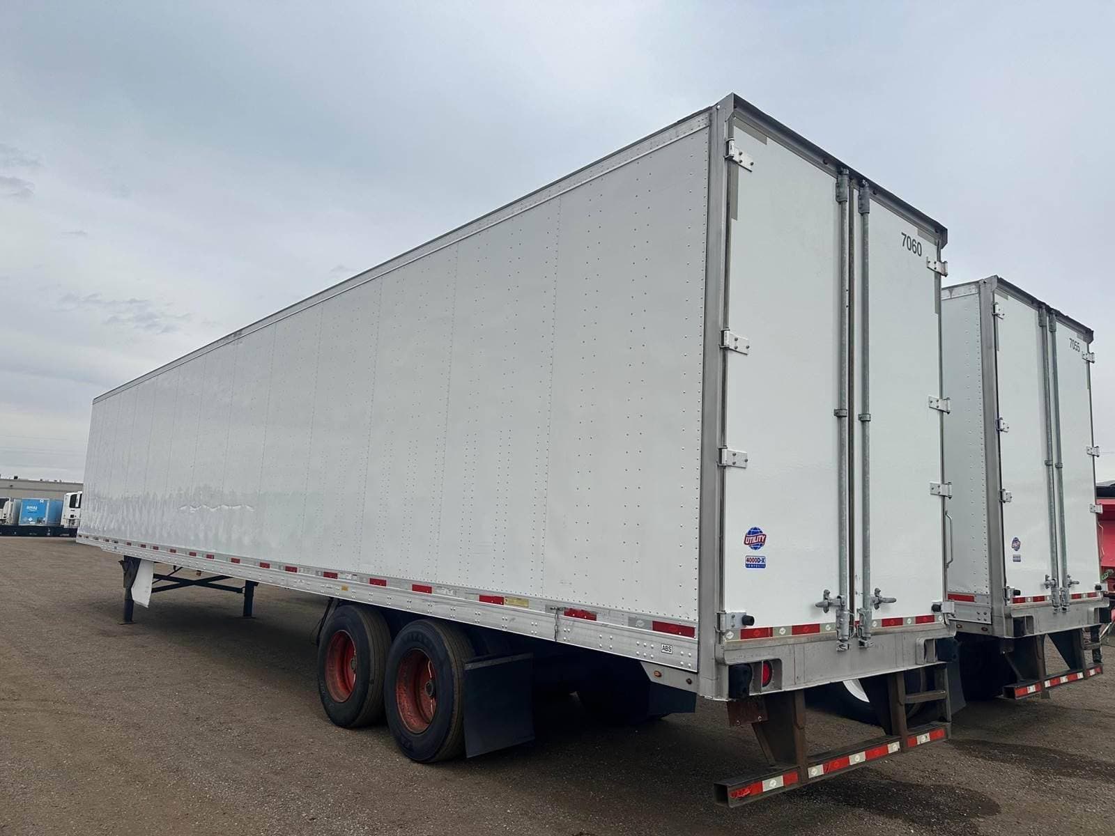 2018 Utility 53` Dry Van image 3