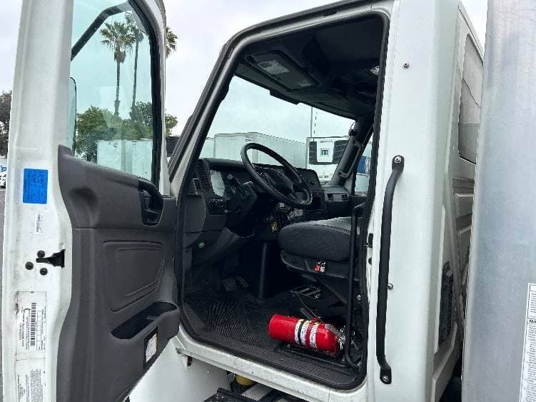 2022 International MV607 Box Truck - 220HP, 6 Speed Automatic, Roll up Door image 16