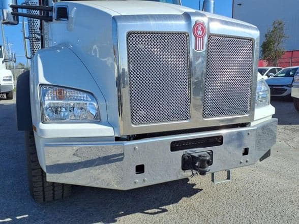 2025 Kenworth T880 image 10
