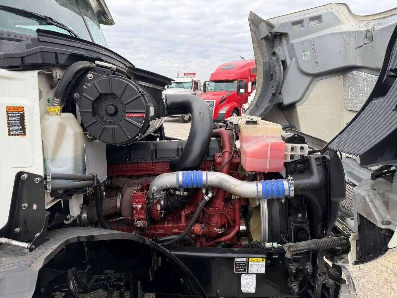 Used 2020 MACK ANTHEM Conventional - Day Cab in Fort Worth, TX image 14