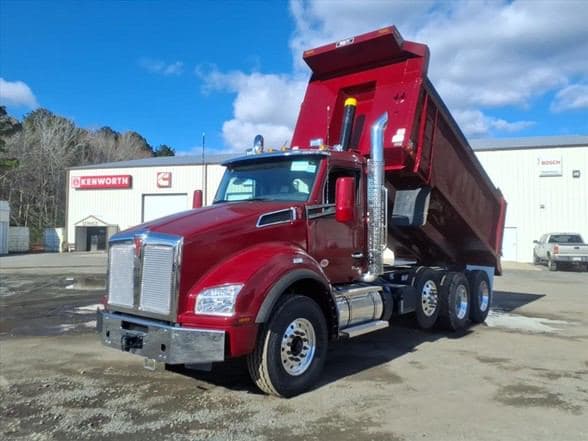2025 Kenworth T880 image 9