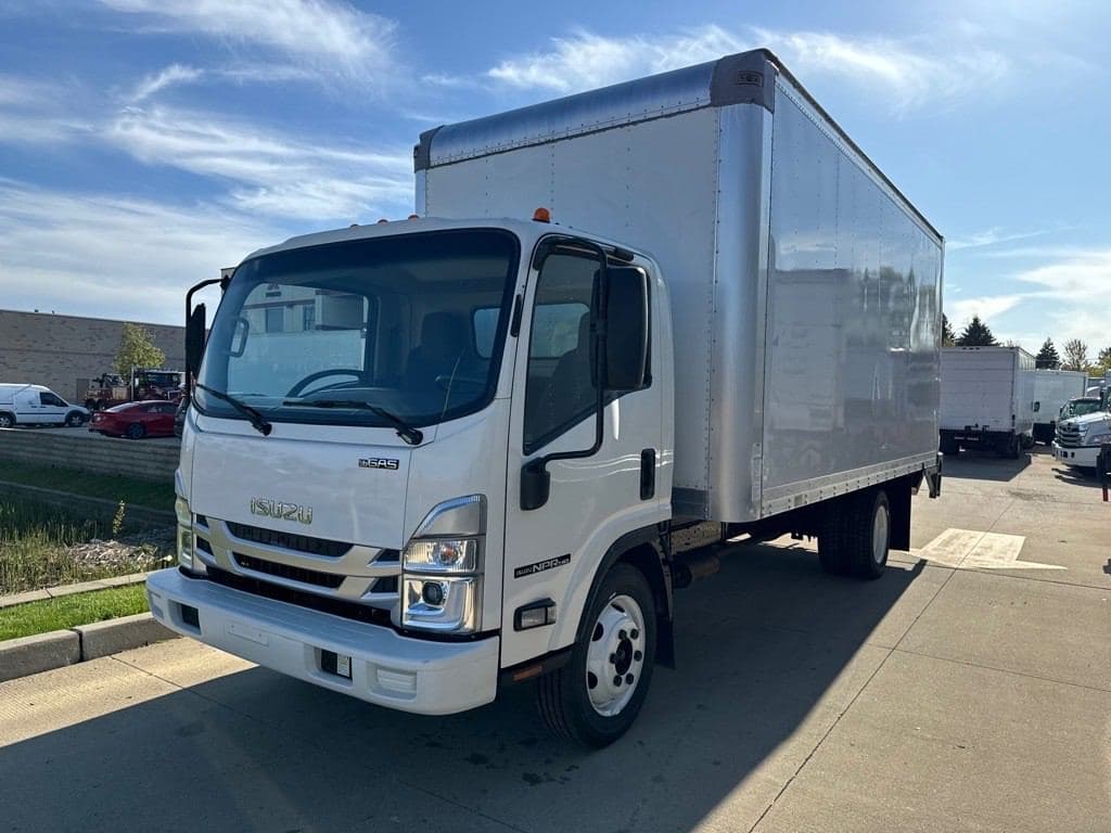 2023 Isuzu NPR HD image 2