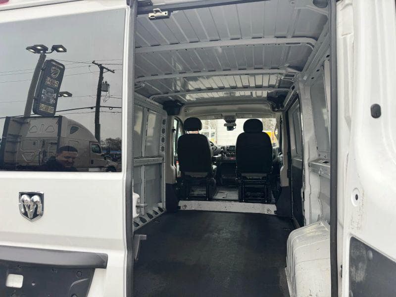 2019 Ram 1500 CLASSIC image 23