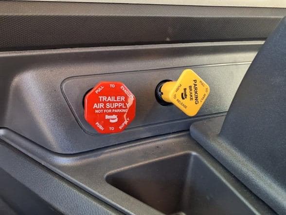 2026 Kenworth T880 image 21