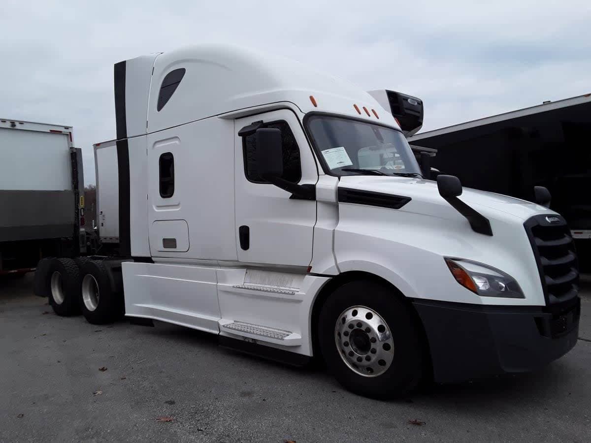 2020 Freightliner Cascadia 126 Sleeper Semi Truck - 72" Condo Sleeper, 400HP, 12 Speed Automatic image 3