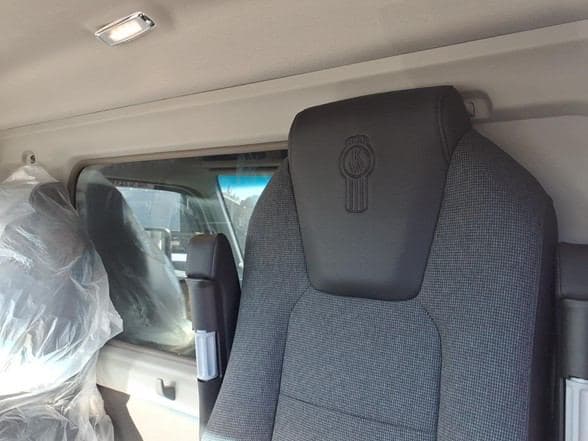 2026 Kenworth T880 image 14