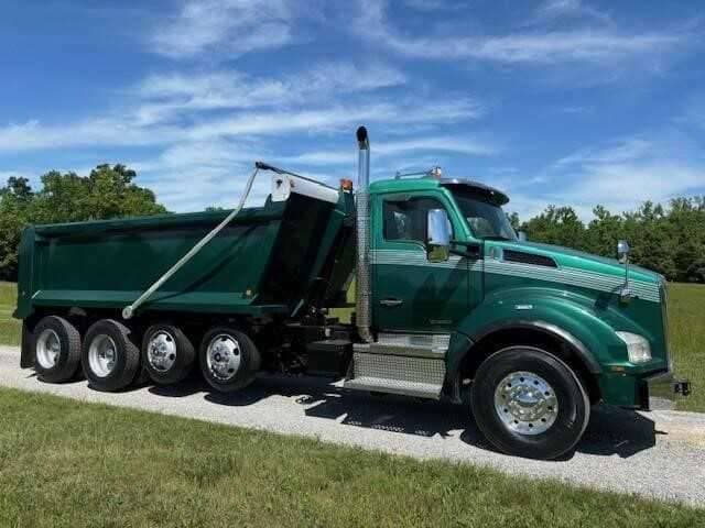 2019 Kenworth T880 image 2