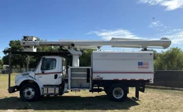 2016 Freightliner M2-106 image 6