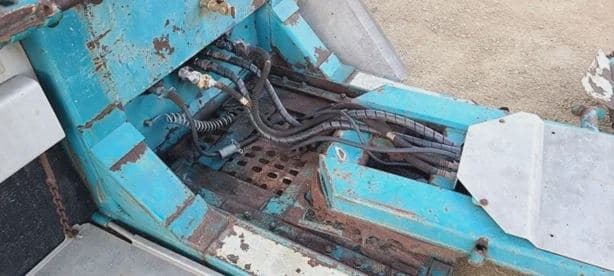 2001 FREIGHTLINER FL112 image 12