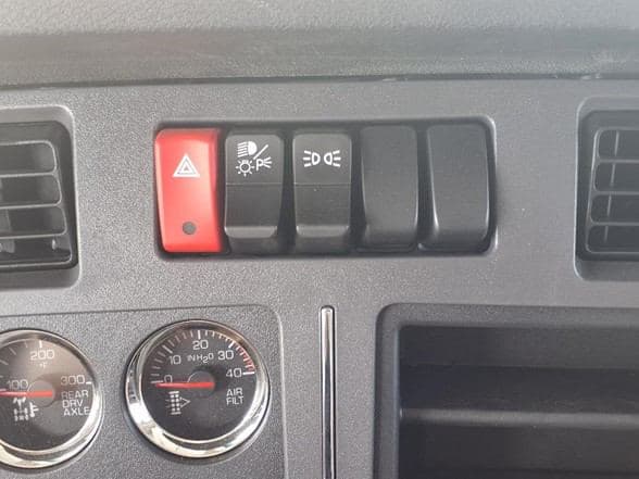 2026 Kenworth T880 image 22