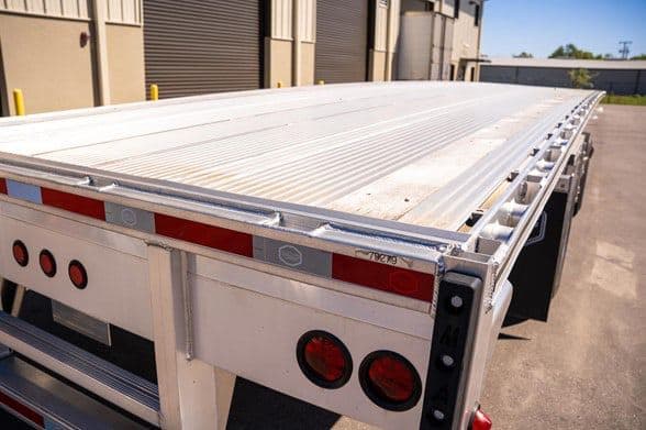 2025 Mac Trailer Mfg 1650 Cft image 13