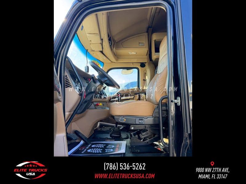 2019 Kenworth T600 image 12