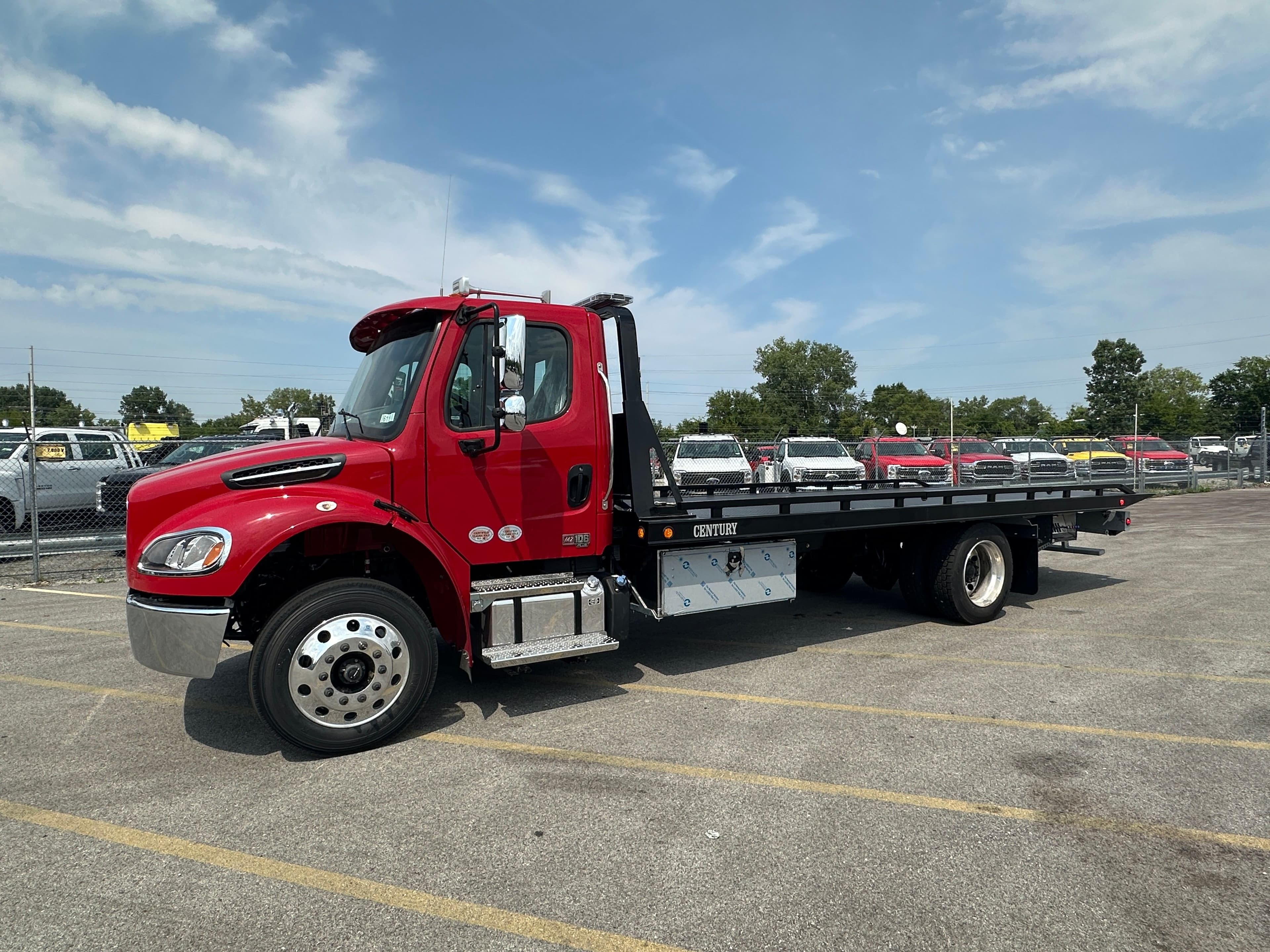 2025 Freightliner M2 106 Medium Duty WITH A CENTURY 21.5' STEEL CARRIER  (SK#: 6119C) image 2