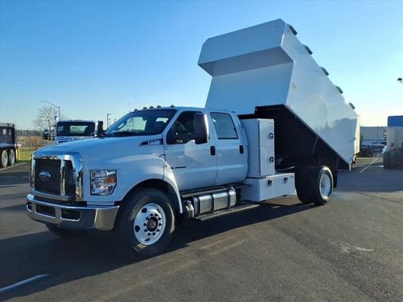 2026 Ford F750 SD image 4
