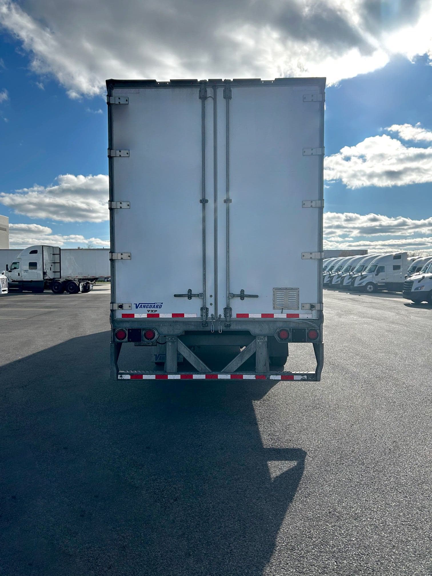 2024 Vanguard 53` Dry Van image 6