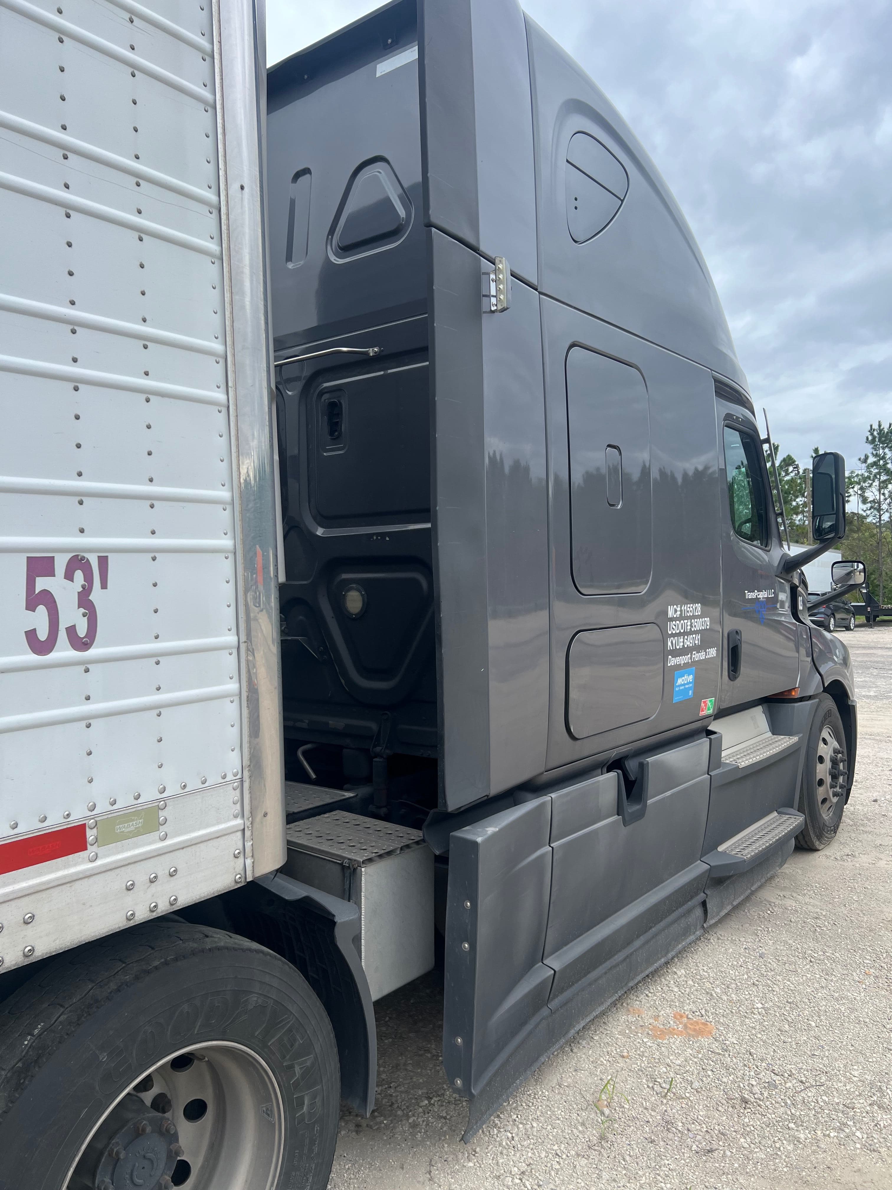 2020 Freightliner Cascadia image 5