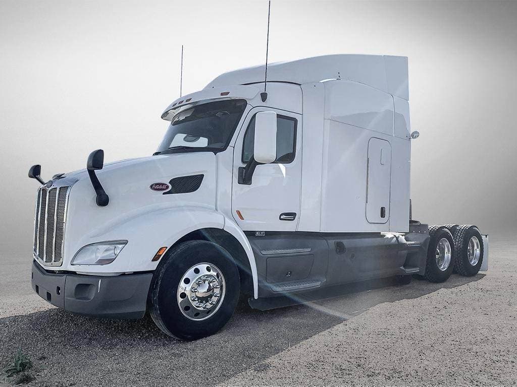 2019 Peterbilt 579 image 1