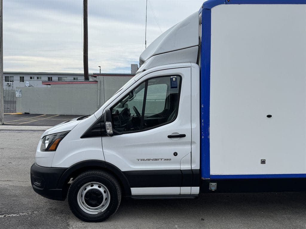 2023 Ford Transit T-350 image 6