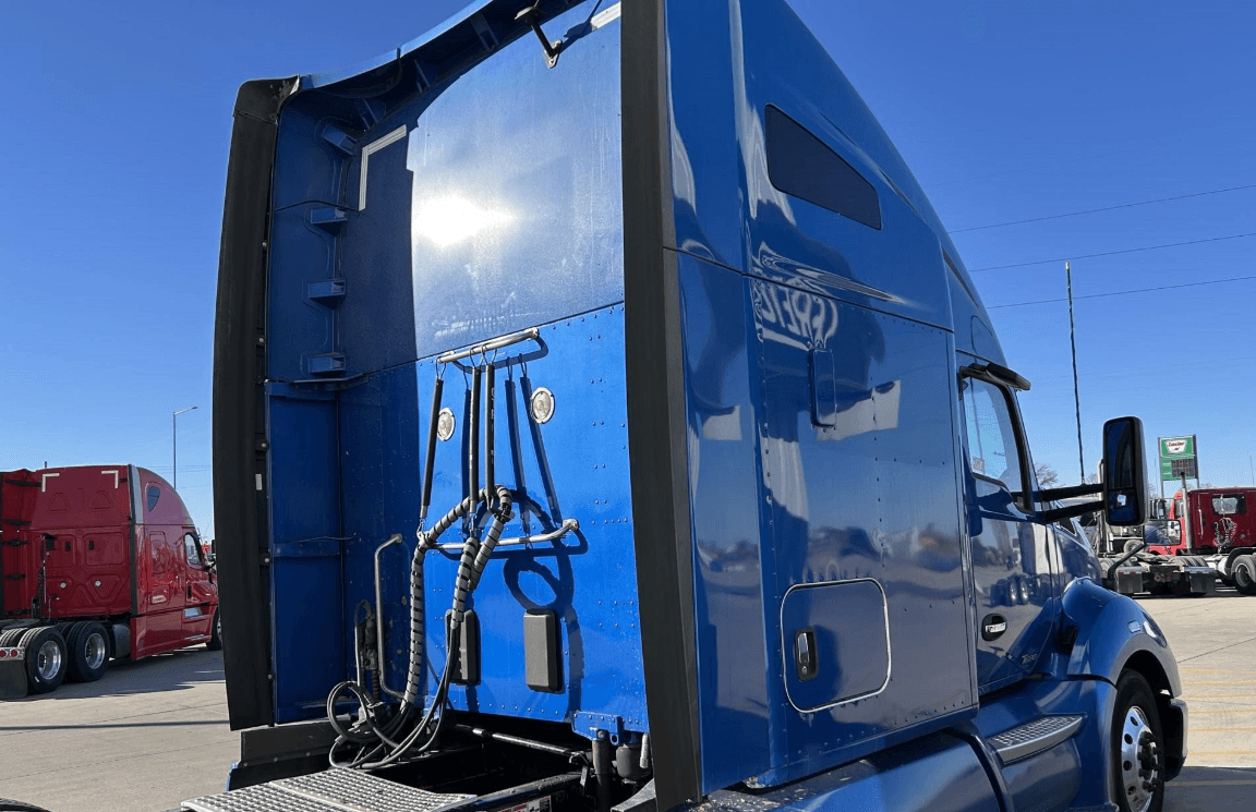 2020 Kenworth T680 image 4