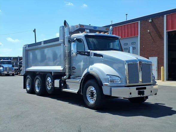 2026 Kenworth T880 image 2