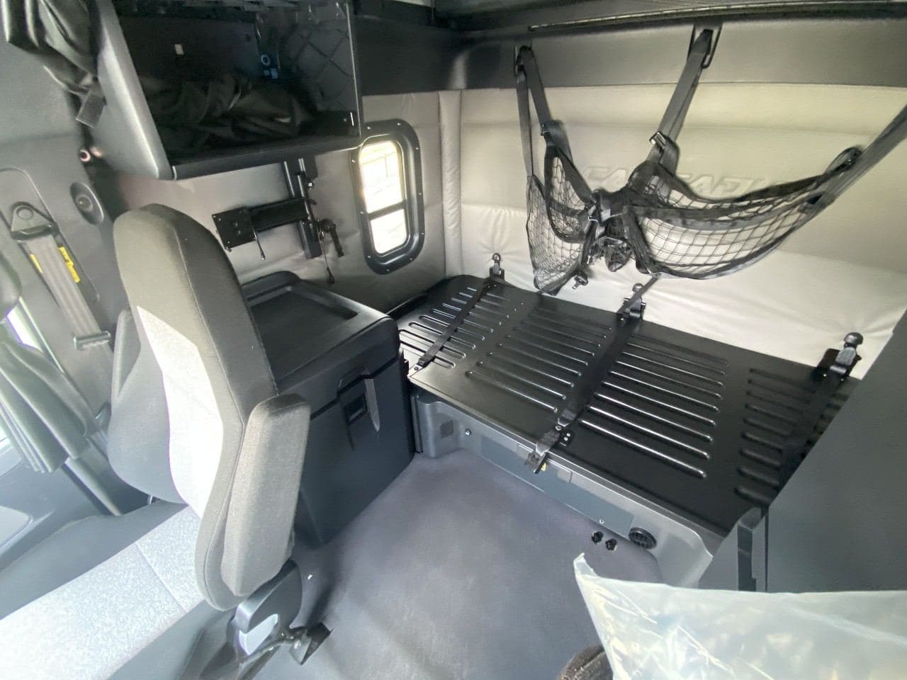 2020 Freightliner Cascadia image 13