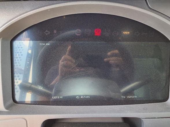 2025 Kenworth T880 image 15