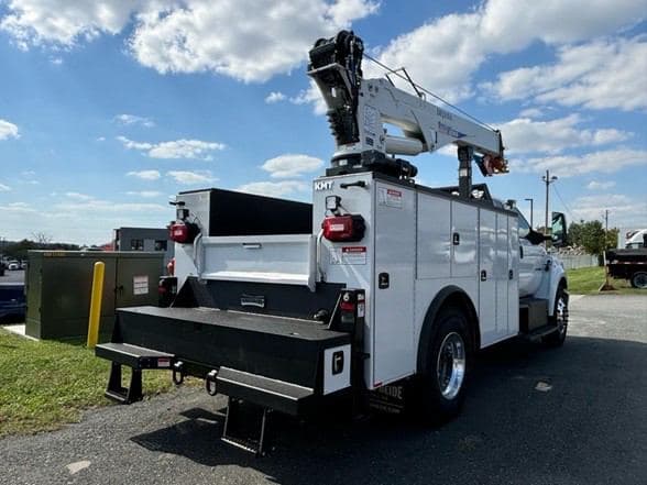 2025 Ford 4143D image 2