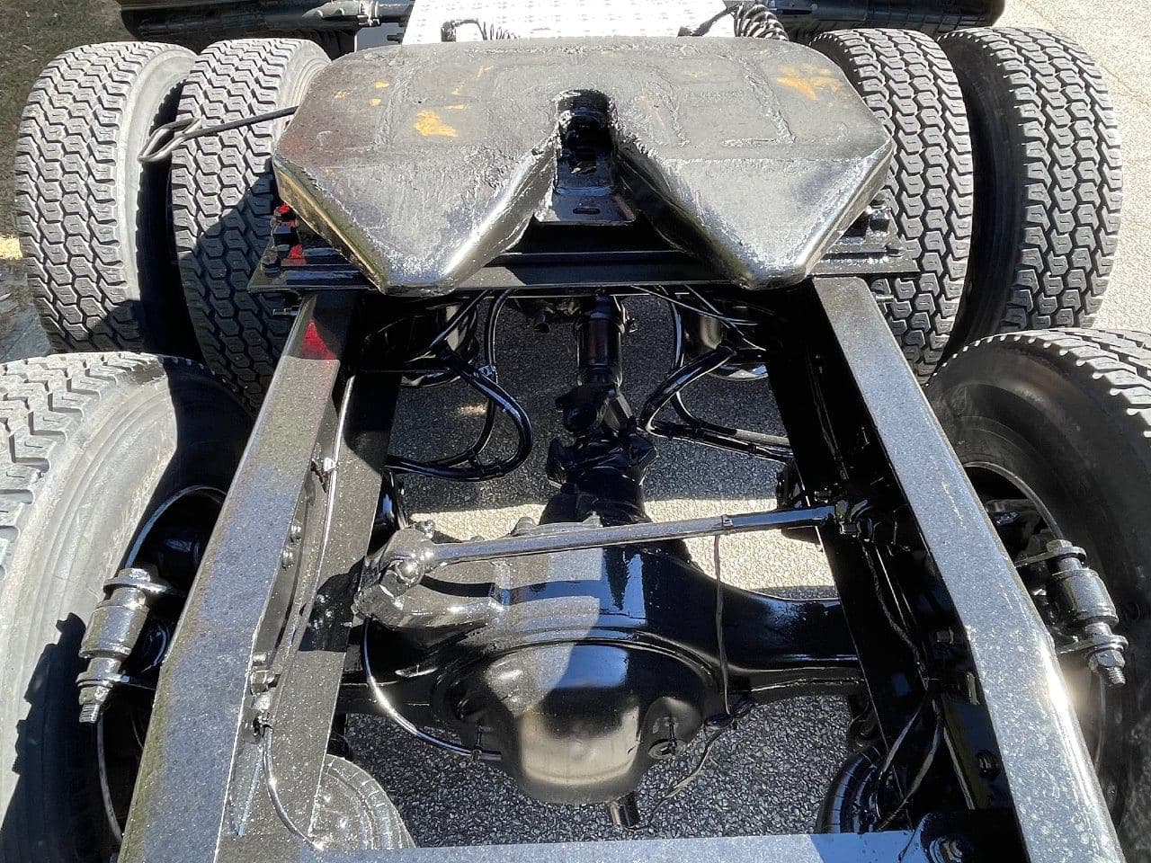 2020 Freightliner Cascadia 126 image 12