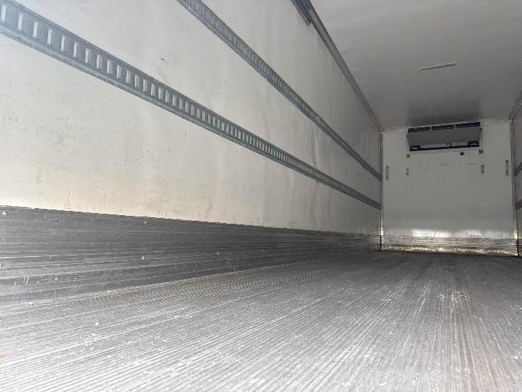 2022 International MV607 Refrigerated Truck - 220HP, 6 Speed Automatic, Carrier S9 image 10