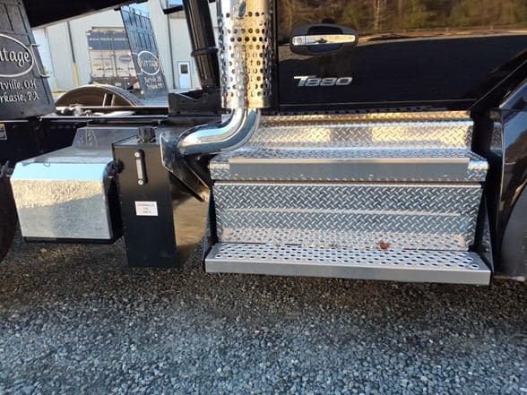 2026 Kenworth T880 image 8