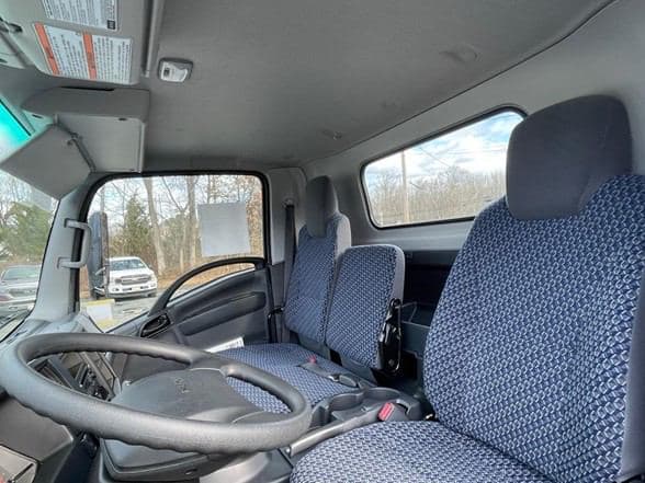 2024 Isuzu NRR image 14