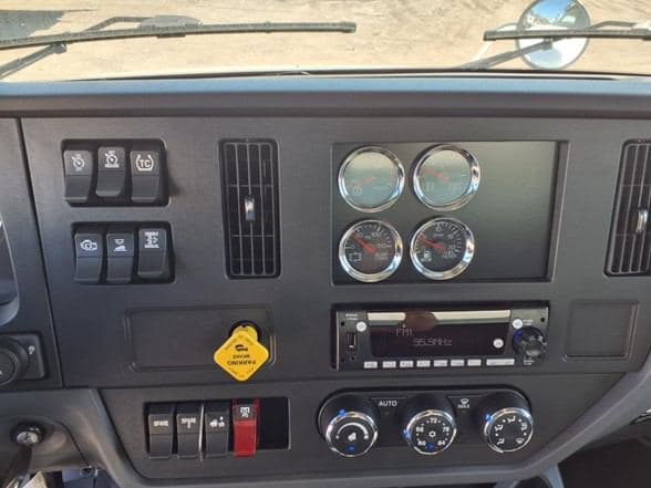 2025 Kenworth U7-10 image 20