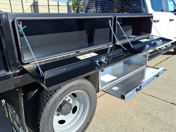 2025 Ford F450 image 8