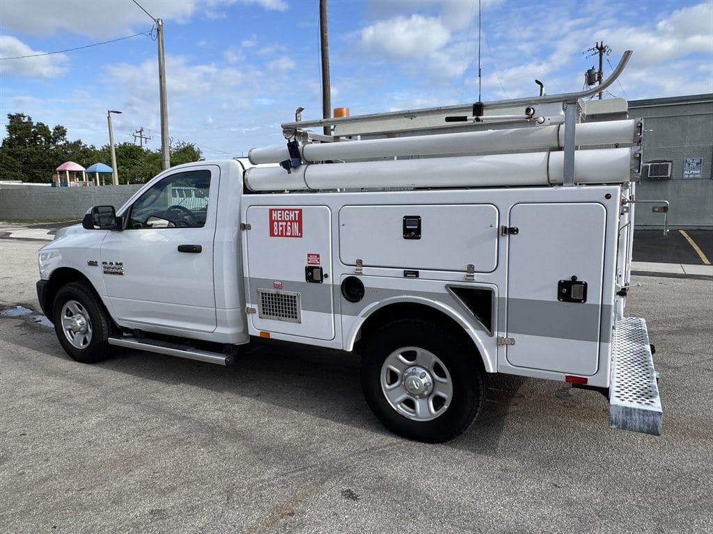 2016 Ram 3500 Tradesman image 10