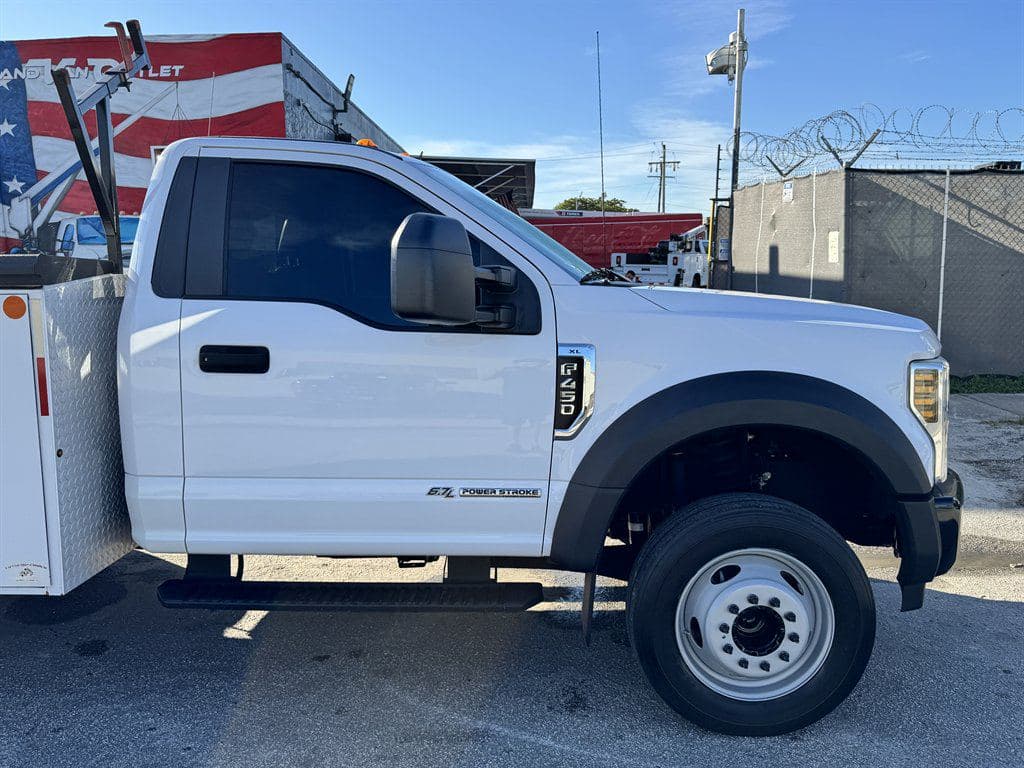 2019 Ford F450 XL image 15