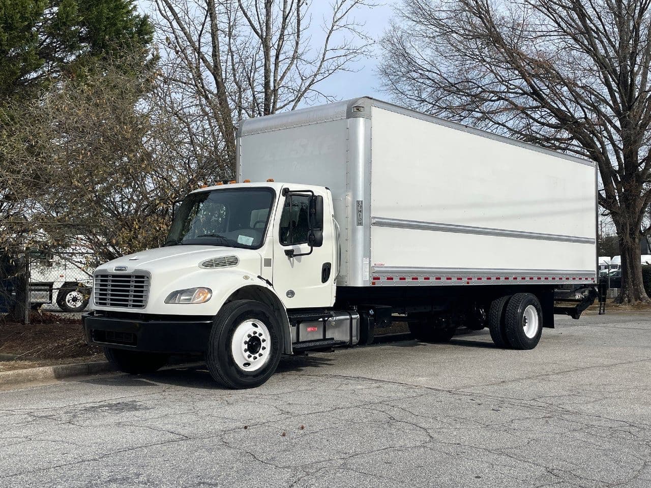 2020 Freightliner M2106 image 11