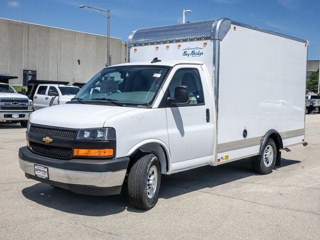 2025 Chevrolet Express 3500 Work Van Cutaway image 7