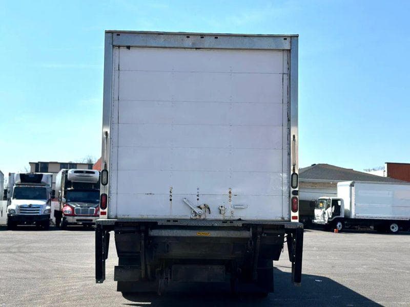 2017 Freightliner Cascadia 125 image 6