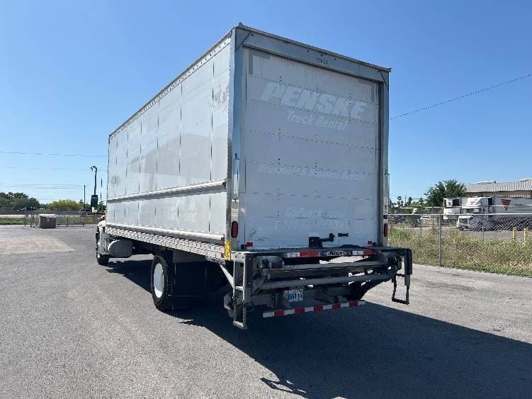 2022 International MV607 Box Truck - 220HP, 6 Speed Automatic, Roll up Door image 6