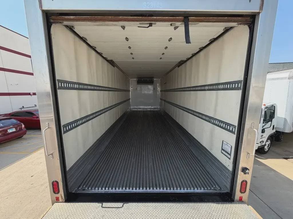 Used 2019 FREIGHTLINER Reefer/Refrigerated Truck - Food Truck, Box Truck - Straight Truck - BUSINESS CLASS M2 106 image 13