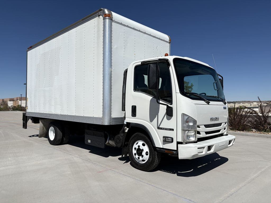 Used 2016 ISUZU NPR-HD image 1