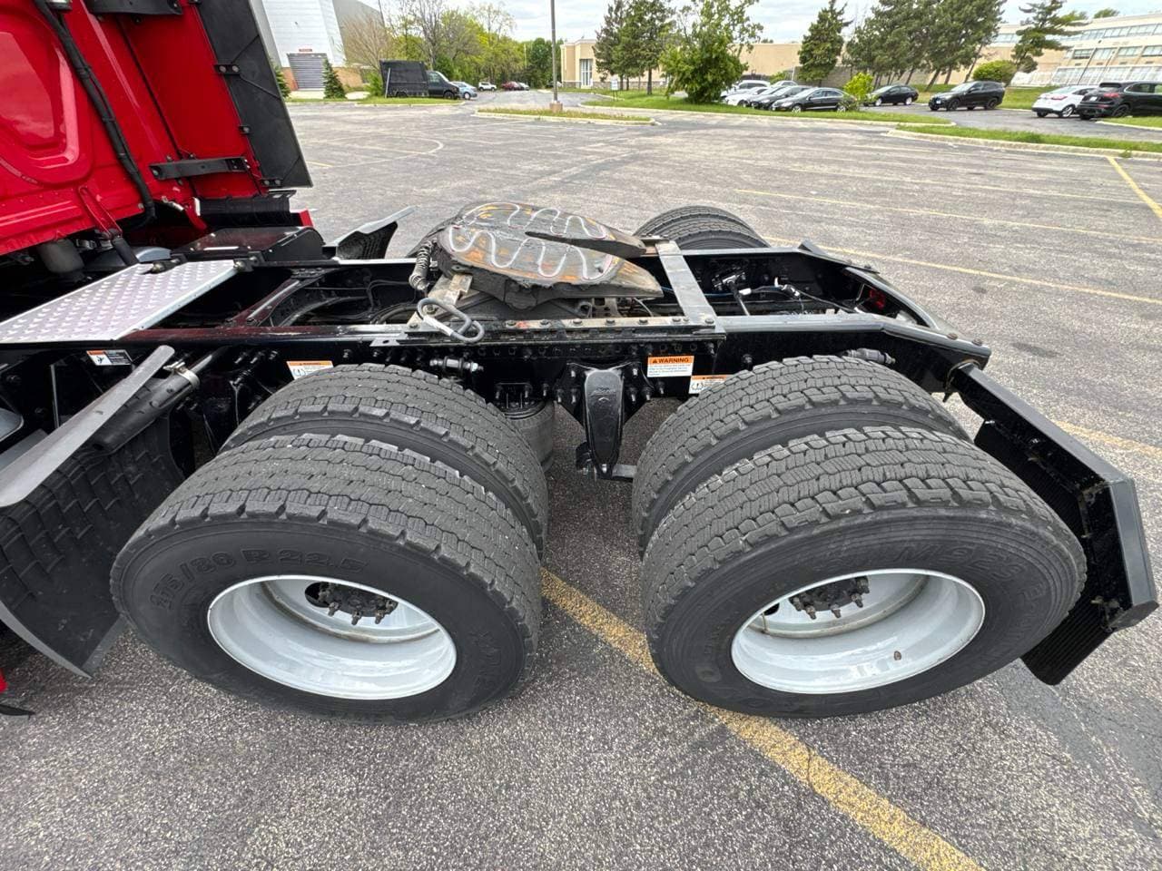2023 Freightliner Cascadia 126 image 10