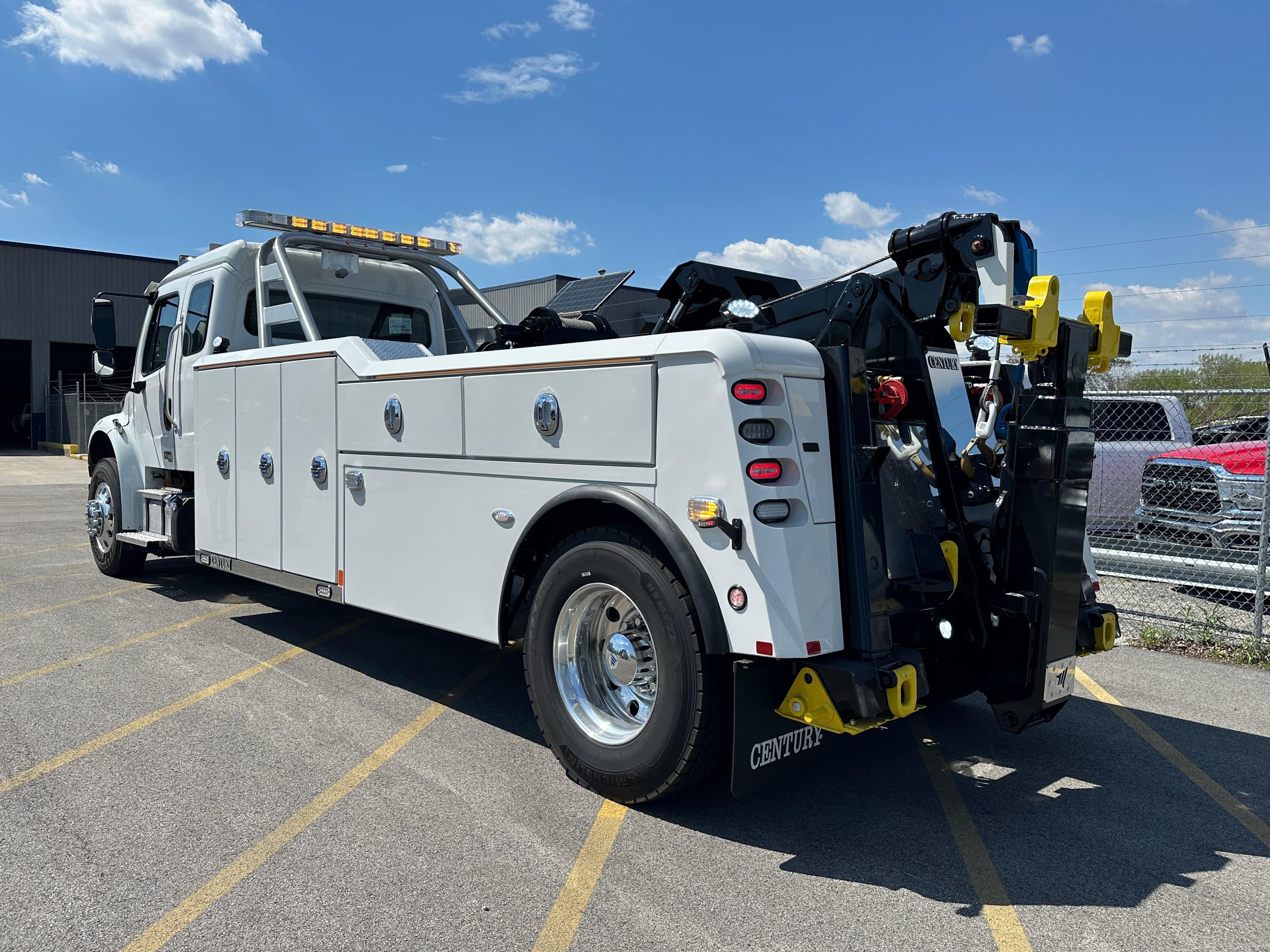 2025 Freightliner M2 106 Medium Duty WITH A CENTURY 4024  (SK#: 6199C)  image 3