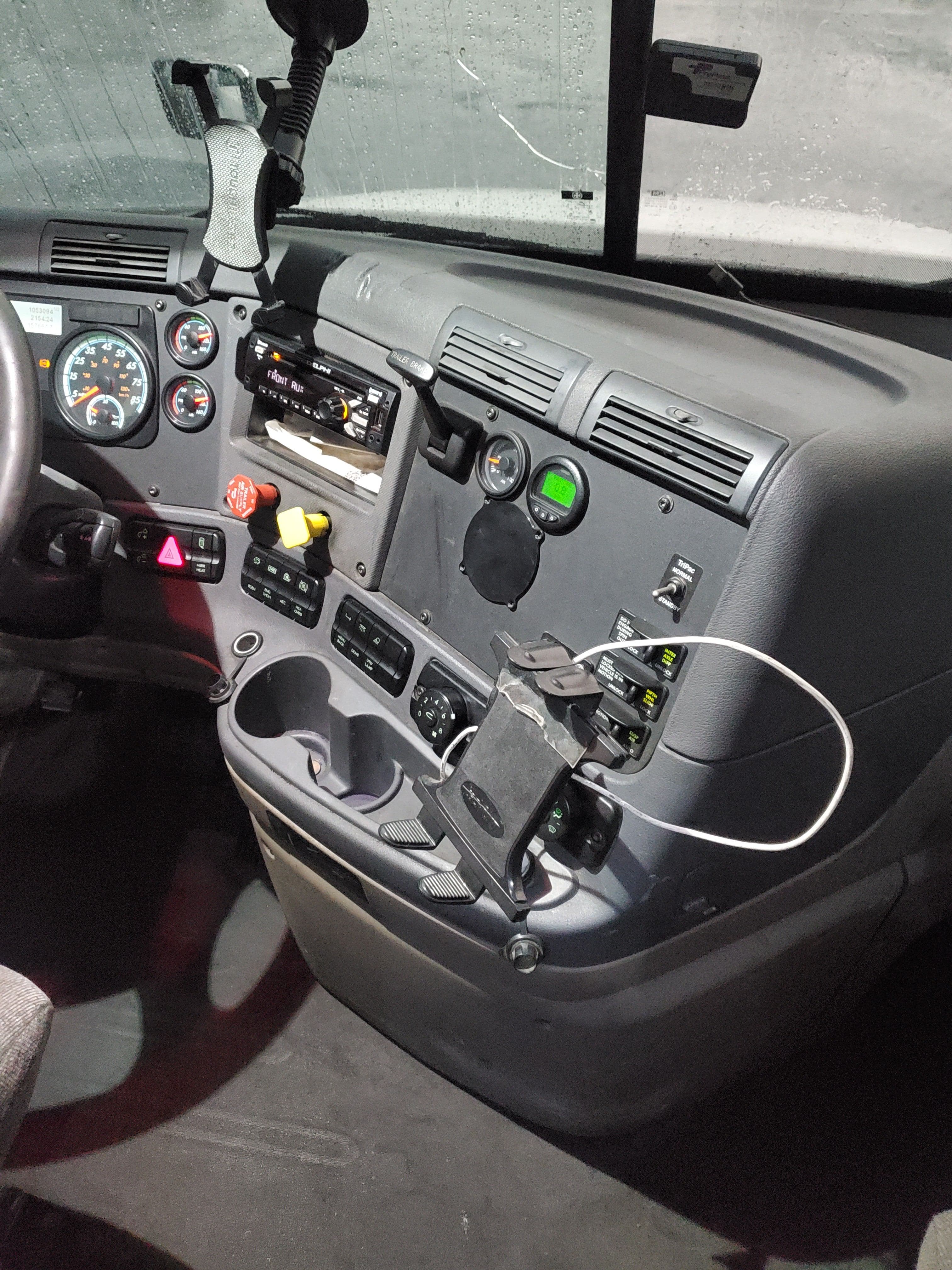 2016 Freightliner Cascadia image 3