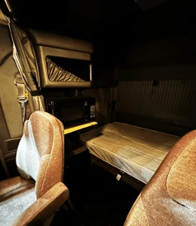 2020 Kenworth T800 image 7