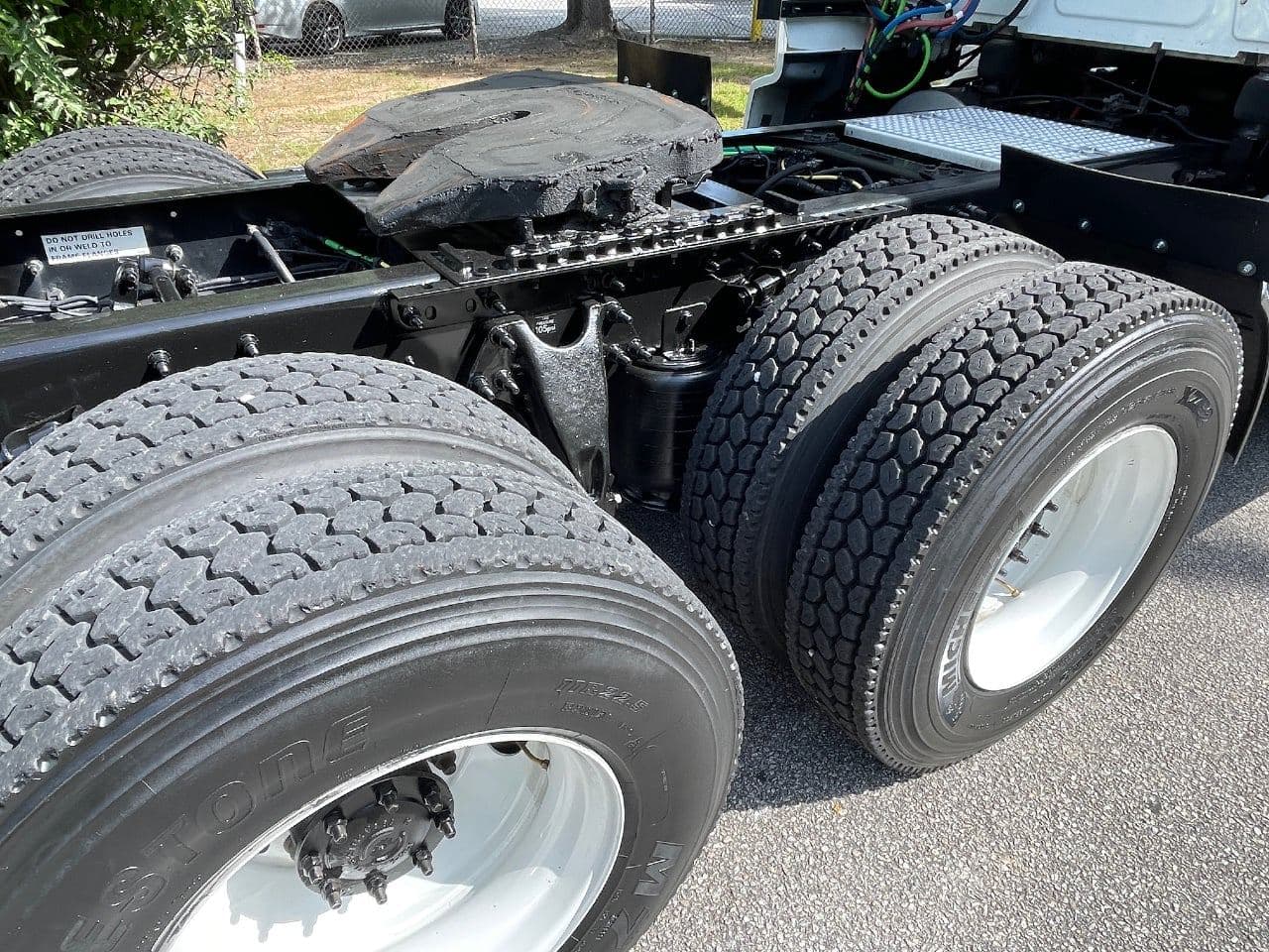 2019 International LT625 image 13