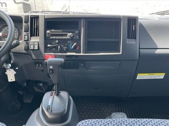 2025 Isuzu NRR image 14